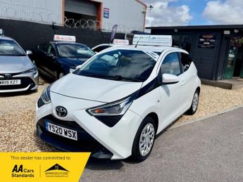 Toyota AYGO VVT-I X-PLAY X-SHIFT TSS