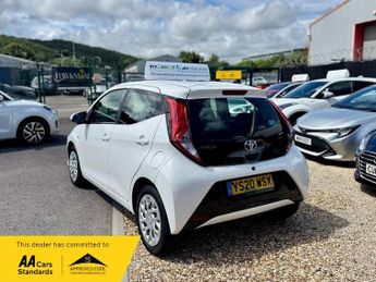 Toyota AYGO VVT-I X-PLAY X-SHIFT TSS