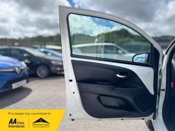 Toyota AYGO VVT-I X-PLAY X-SHIFT TSS