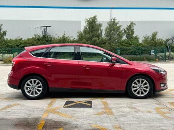 Ford Focus 1.0T EcoBoost Titanium Euro 6 (s/s) 5dr
