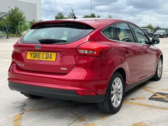 Ford Focus 1.0T EcoBoost Titanium Euro 6 (s/s) 5dr