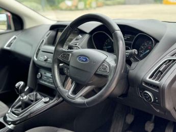 Ford Focus 1.0T EcoBoost Titanium Euro 6 (s/s) 5dr
