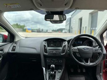 Ford Focus 1.0T EcoBoost Titanium Euro 6 (s/s) 5dr