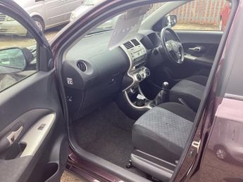 Toyota Urban Cruiser 1.33 Dual VVT-i SUV 5dr Petrol Manual Euro 4 (s/s) (101 ps)