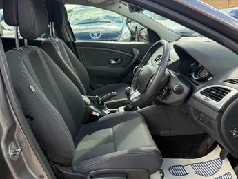 Renault Megane 1.6 16V Dynamique Euro 5 5dr