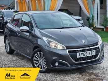 Peugeot 208 1.2 PureTech Signature Euro 6 (s/s) 5dr