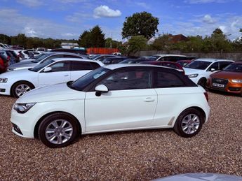 Audi A1 SE TFSI 1.4 S Tronic 3dr AUTOMATIC * ULEZ Compliant * Low Milage