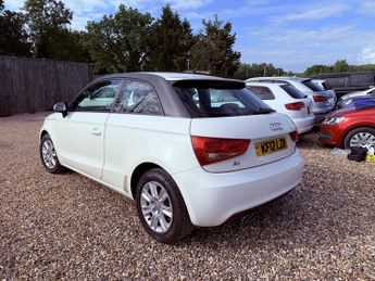 Audi A1 SE TFSI 1.4 S Tronic 3dr AUTOMATIC * ULEZ Compliant * Low Milage