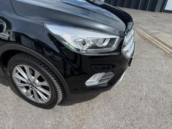 Ford Kuga TITANIUM EDITION TDCI AUTO 4X4 SAT NAV 19 PLATE