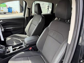 Ford Kuga TITANIUM EDITION TDCI AUTO 4X4 SAT NAV 19 PLATE