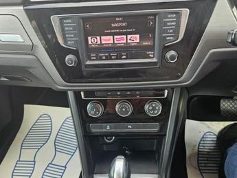 Volkswagen Touran SE TDI BLUEMOTION TECHNOLOGY DSG