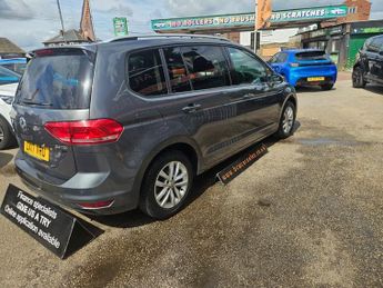 Volkswagen Touran SE TDI BLUEMOTION TECHNOLOGY DSG