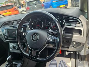 Volkswagen Touran SE TDI BLUEMOTION TECHNOLOGY DSG