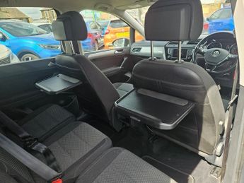 Volkswagen Touran SE TDI BLUEMOTION TECHNOLOGY DSG