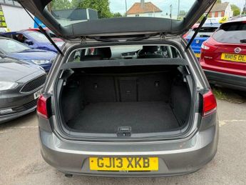 Volkswagen Golf 1.6 TDI BlueMotion Tech SE Euro 5 (s/s) 5dr