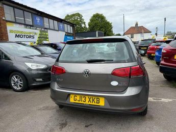 Volkswagen Golf 1.6 TDI BlueMotion Tech SE Euro 5 (s/s) 5dr