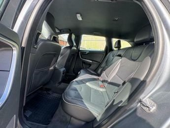 Volvo XC60 2.0 D4 R-Design Lux Nav Auto Euro 6 (s/s) 5dr