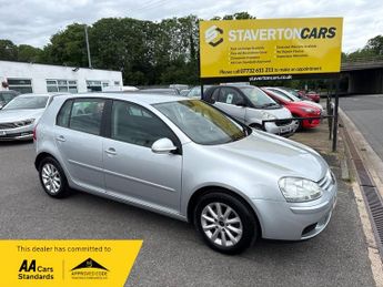 Volkswagen Golf MATCH FSI 115