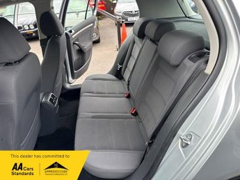 Volkswagen Golf MATCH FSI 115