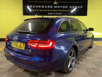 Audi A4 Avant 2.0 TDI SE Technik S Tronic quattro Euro 5 (s/s) 5dr