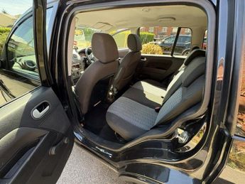 Ford Fusion 1.6 Plus Hatchback 5dr Petrol Automatic (181 g/km, 99 bhp)
