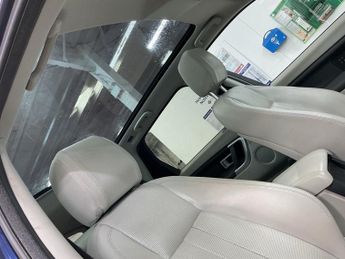 Land Rover Discovery Sport TD4 HSE