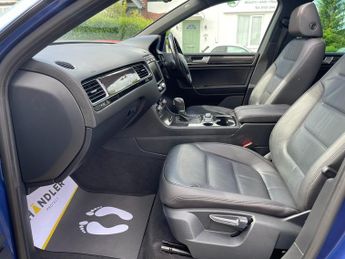Volkswagen Touareg V6 R-LINE TDI BLUEMOTION TECHNOLOGY