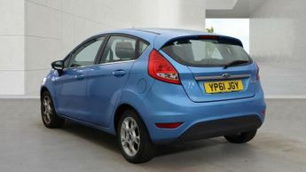 Ford Fiesta 1.4 Zetec Hatchback 5dr Petrol Automatic (154 g/km, 94 bhp)