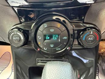 Ford Fiesta 1.6 Titanium Powershift Euro 6 5dr