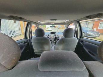 Toyota Yaris 1.3 VVT-i 16v CDX 5dr
