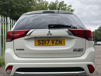 Mitsubishi Outlander 2.0h 12kWh 4h CVT 4WD Euro 6 (s/s) 5dr