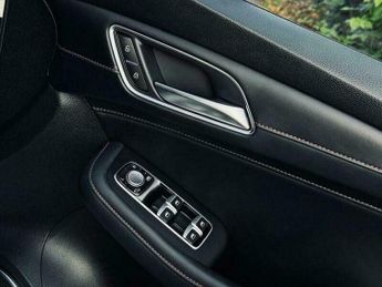 MG MG HS 1.5 T-GDI 16.6kWh SE Auto Euro 6 (s/s) 5dr