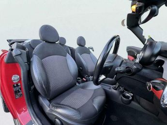 MINI Convertible 1.6 Cooper Auto Euro 4 2dr
