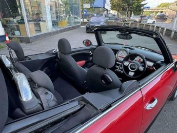 MINI Convertible 1.6 Cooper Auto Euro 4 2dr