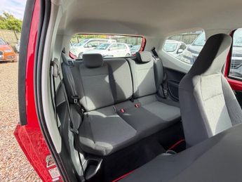 Volkswagen Up Move 1.0 SE 3dr {A/C} AUTOMATIC * ULEZ Compliant * Low Milage * 