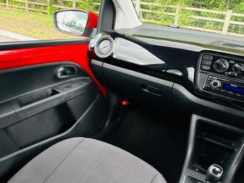 Volkswagen Up 