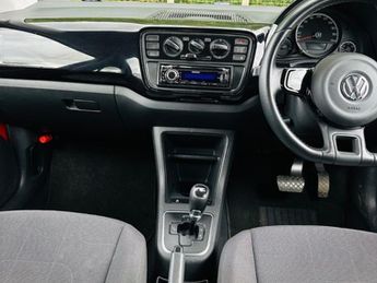 Volkswagen Up 