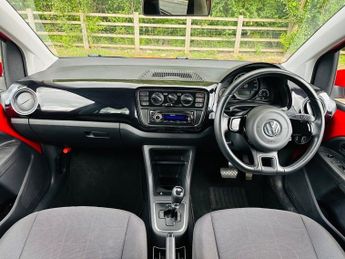 Volkswagen Up 