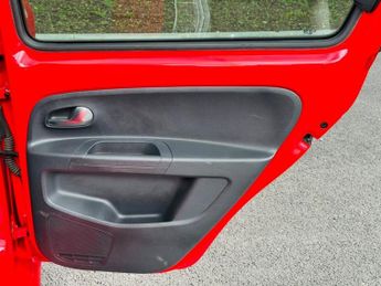 Volkswagen Up 
