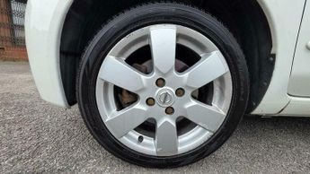 Nissan Micra 1.2 16v n-tec 5dr
