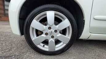 Nissan Micra 1.2 16v n-tec 5dr