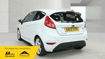 Ford Fiesta 1.6 Zetec S Hatchback 3dr Petrol Manual (132 g/km, 118 bhp)