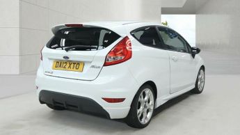 Ford Fiesta 1.6 Zetec S Hatchback 3dr Petrol Manual (132 g/km, 118 bhp)