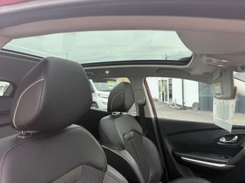 Renault Kadjar SIGNATURE NAV DCI DIESEL 66 PLATE SAT NAV AUTO PANO ROOF