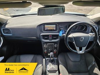 Volvo V40 2.0 D2 Momentum Nav Plus Auto Euro 6 (s/s) 5dr