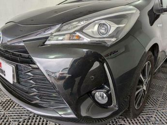 Toyota Yaris 1.5 VVT-h Icon Tech E-CVT Euro 6 (s/s) 5dr