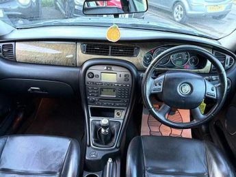 Jaguar X-Type 2.0D XS LE 4dr