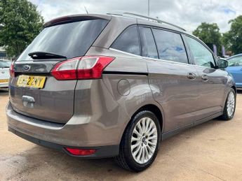 Ford Grand C-Max 2.0 TDCi Titanium MPV 5dr Diesel Powershift Euro 5 (140 ps)