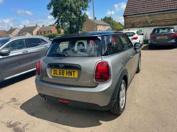 MINI Hatch 1.5 Cooper Classic Euro 6 (s/s) 3dr