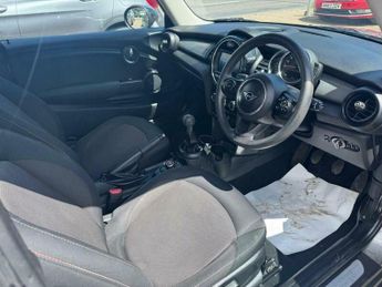 MINI Hatch 1.5 Cooper Classic Euro 6 (s/s) 3dr